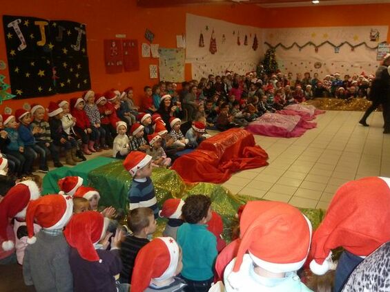 Père Noël dans les écoles - Jeudi 18 Décembre 2014